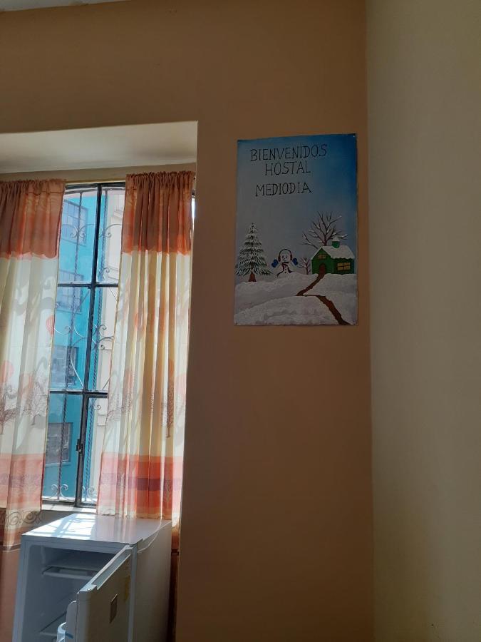 Hostal Mediodia Quito Exterior photo